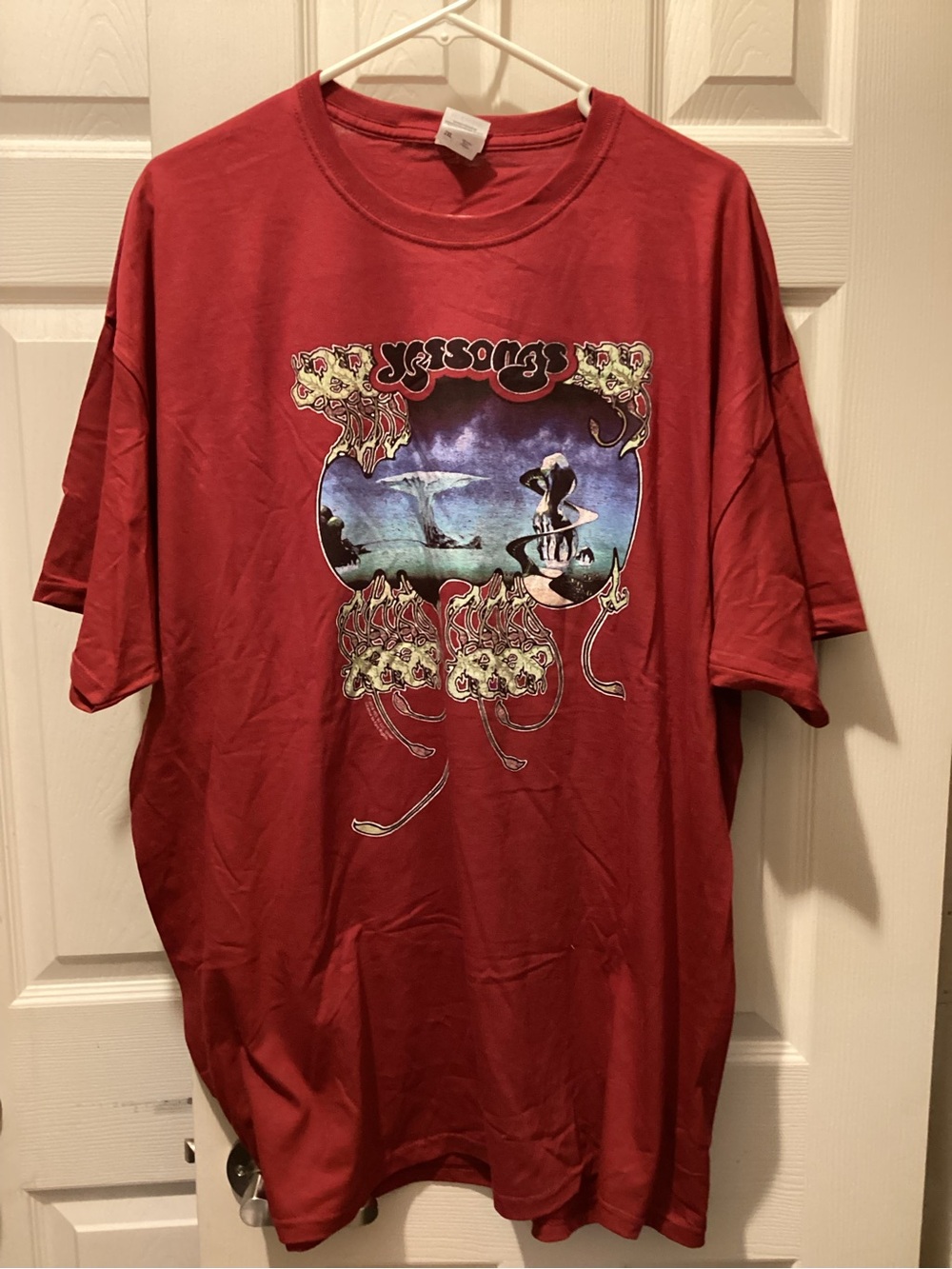 Fruit of the Loom YES Red Graphic Tee
